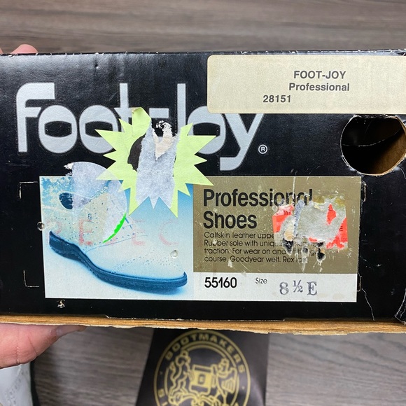 NEW FootJoy Classics Professional Golf Shoes 8.5 E - Picture 9 of 9